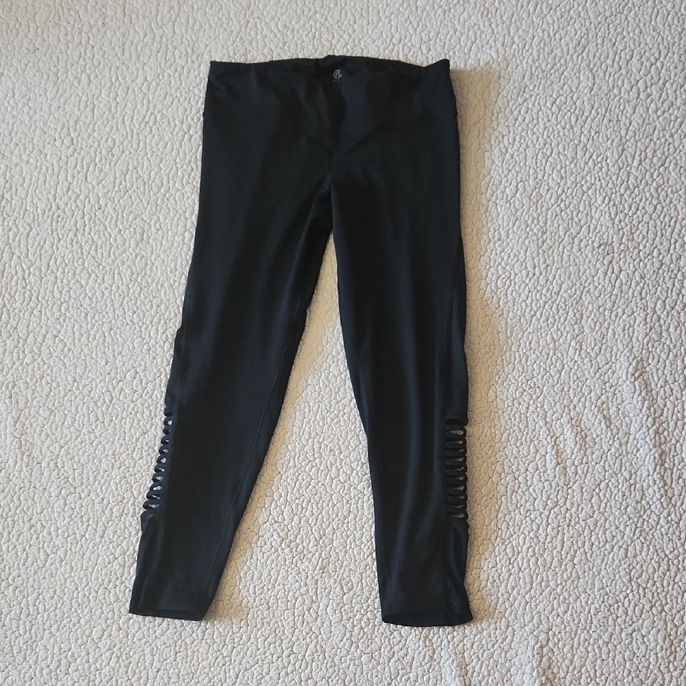 Champion Fitted Mid-rise Pull-on Cropped Capri Leggings Athletic Gorpcore